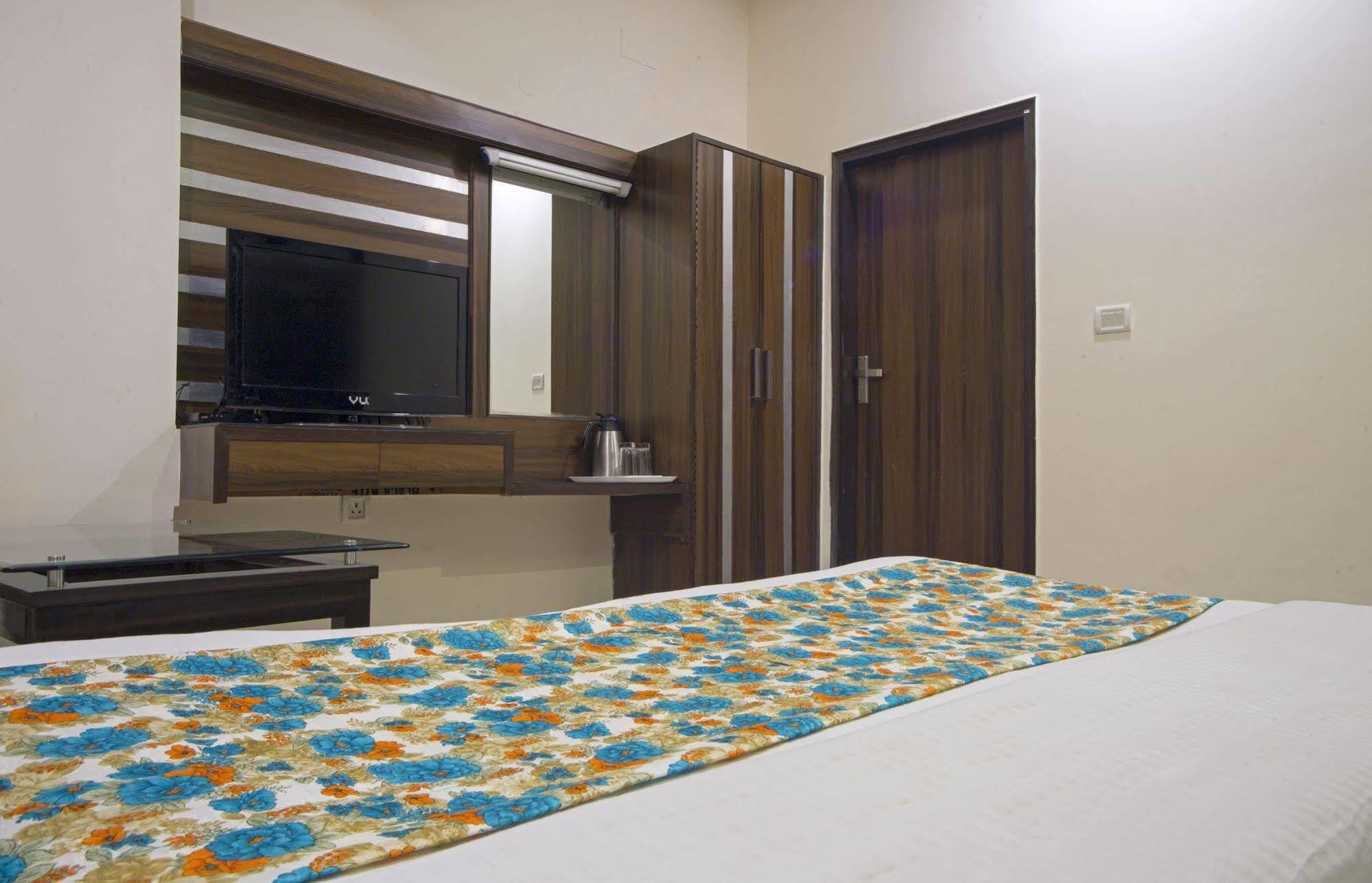 Hotel Baba Inn-By Rcg Hotels New Delhi Exterior foto